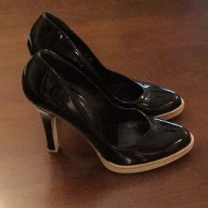 Patent Leather Gucci Heels. NEW